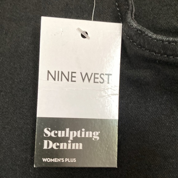 Relisted Nine West black high rise slim straight jean with sculpting denim 20W - Picture 5 of 17